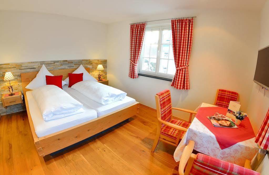 Hotel-Gasthof Adler ลินเดา ภายนอก รูปภาพ