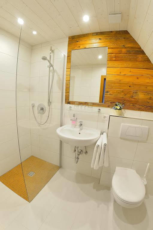 Hotel-Gasthof Adler ลินเดา ภายนอก รูปภาพ