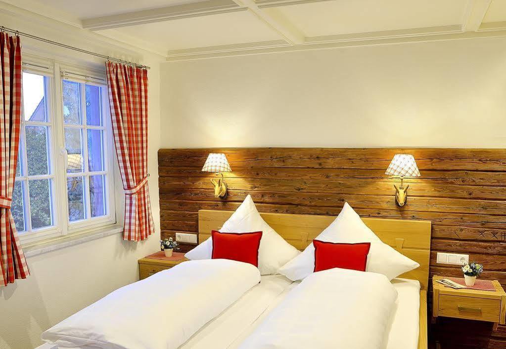 Hotel-Gasthof Adler ลินเดา ภายนอก รูปภาพ