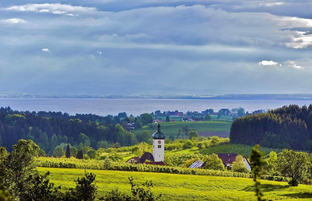 Hotel-Gasthof Adler ลินเดา ภายนอก รูปภาพ